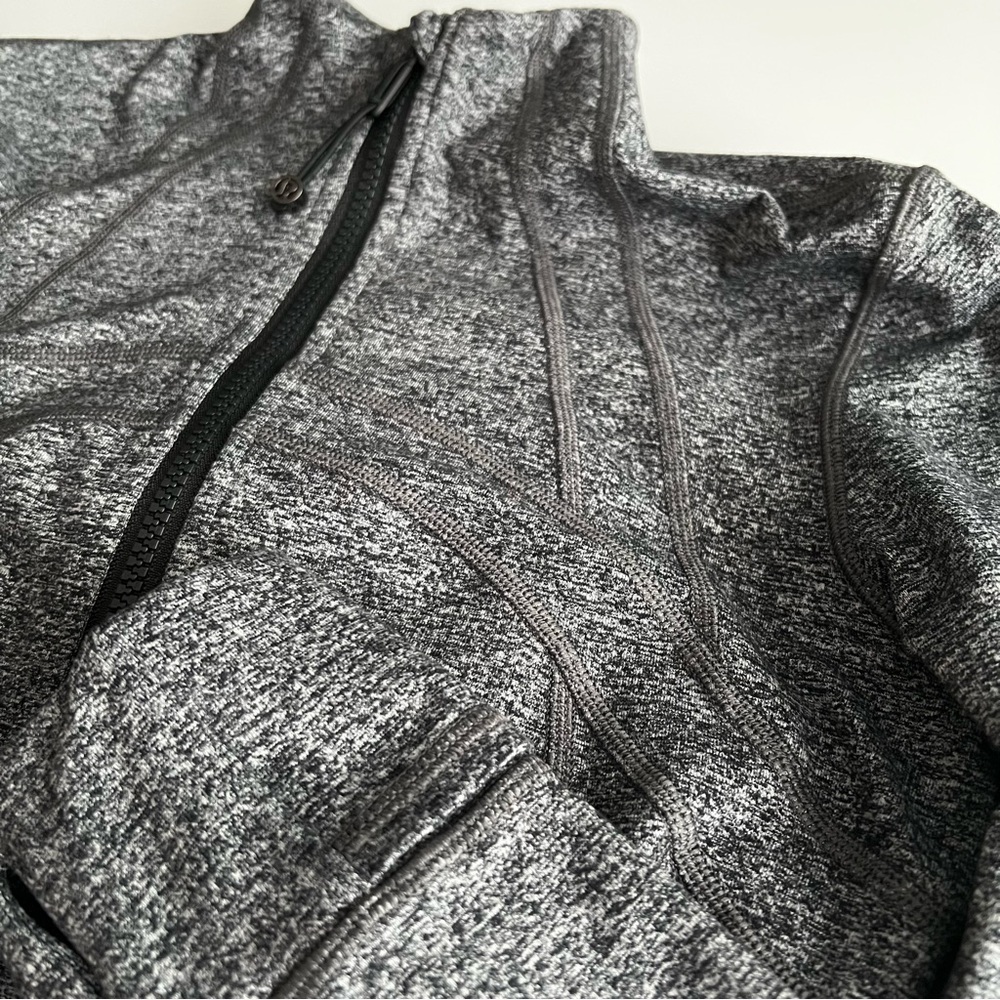 Lululemon define jacket, heather gray, size 6 - Picture 12 of 15